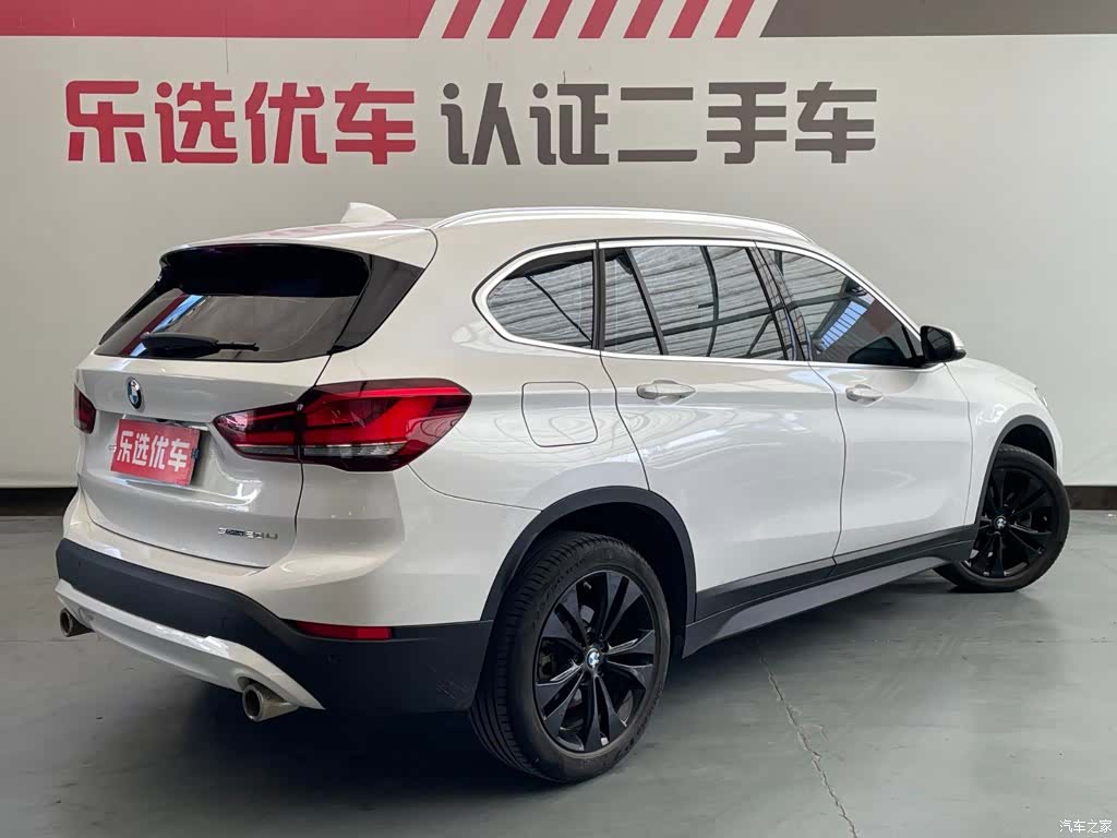 BMW X1, 2020 все фото