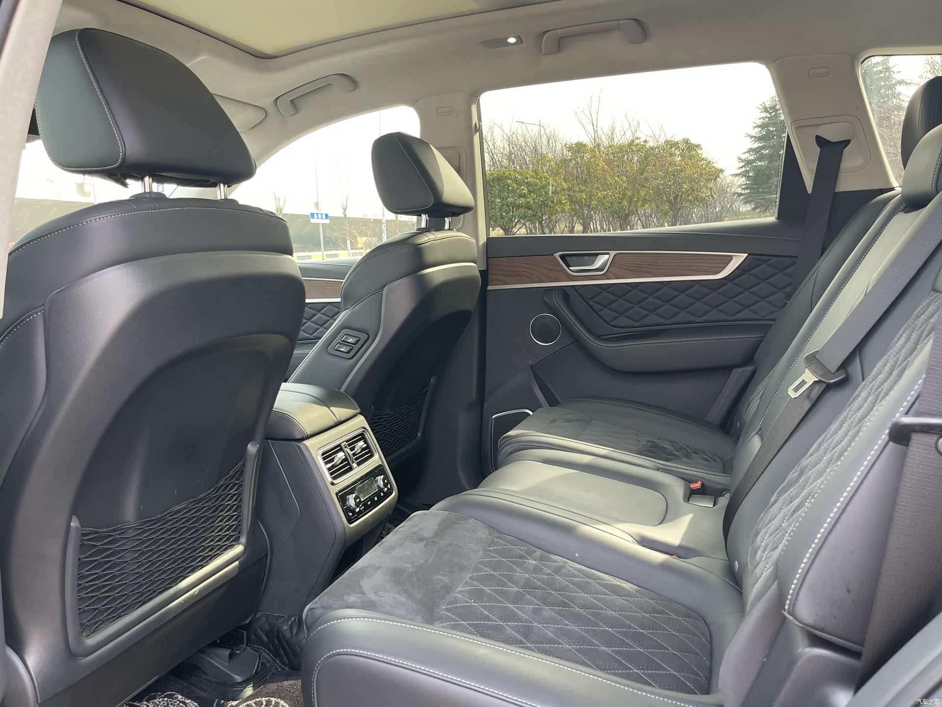 Hongqi HS7, 2022 16