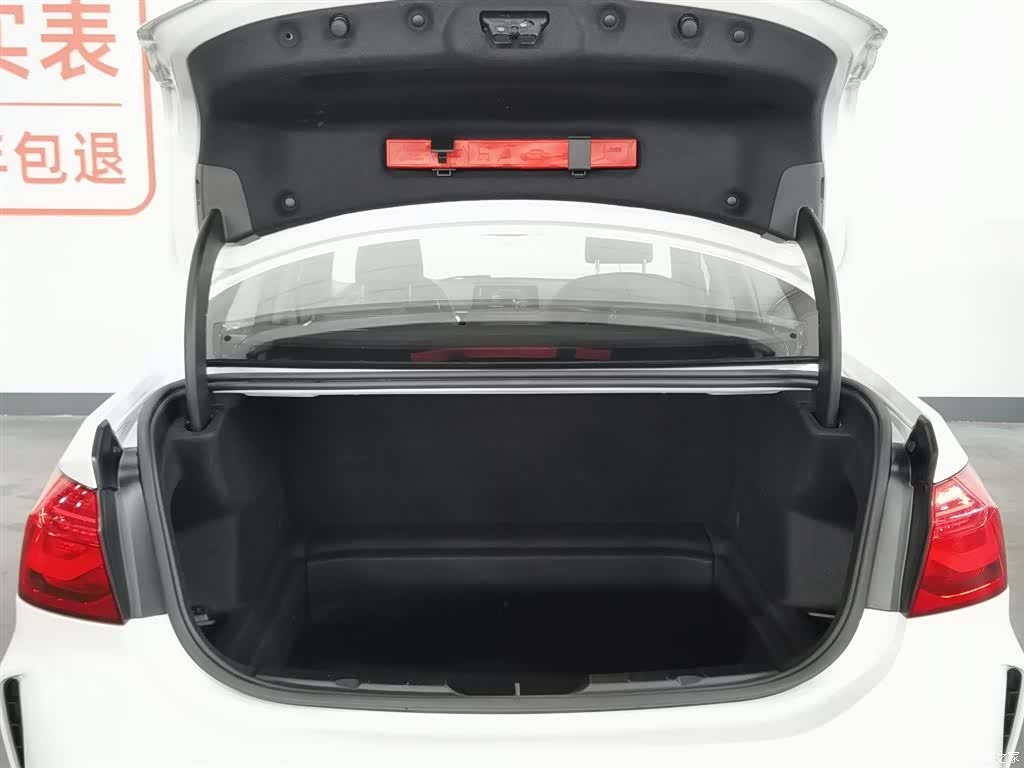 BMW 1 Series, 2021 16