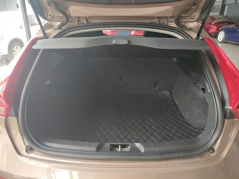 Volvo V40 Volvo V40