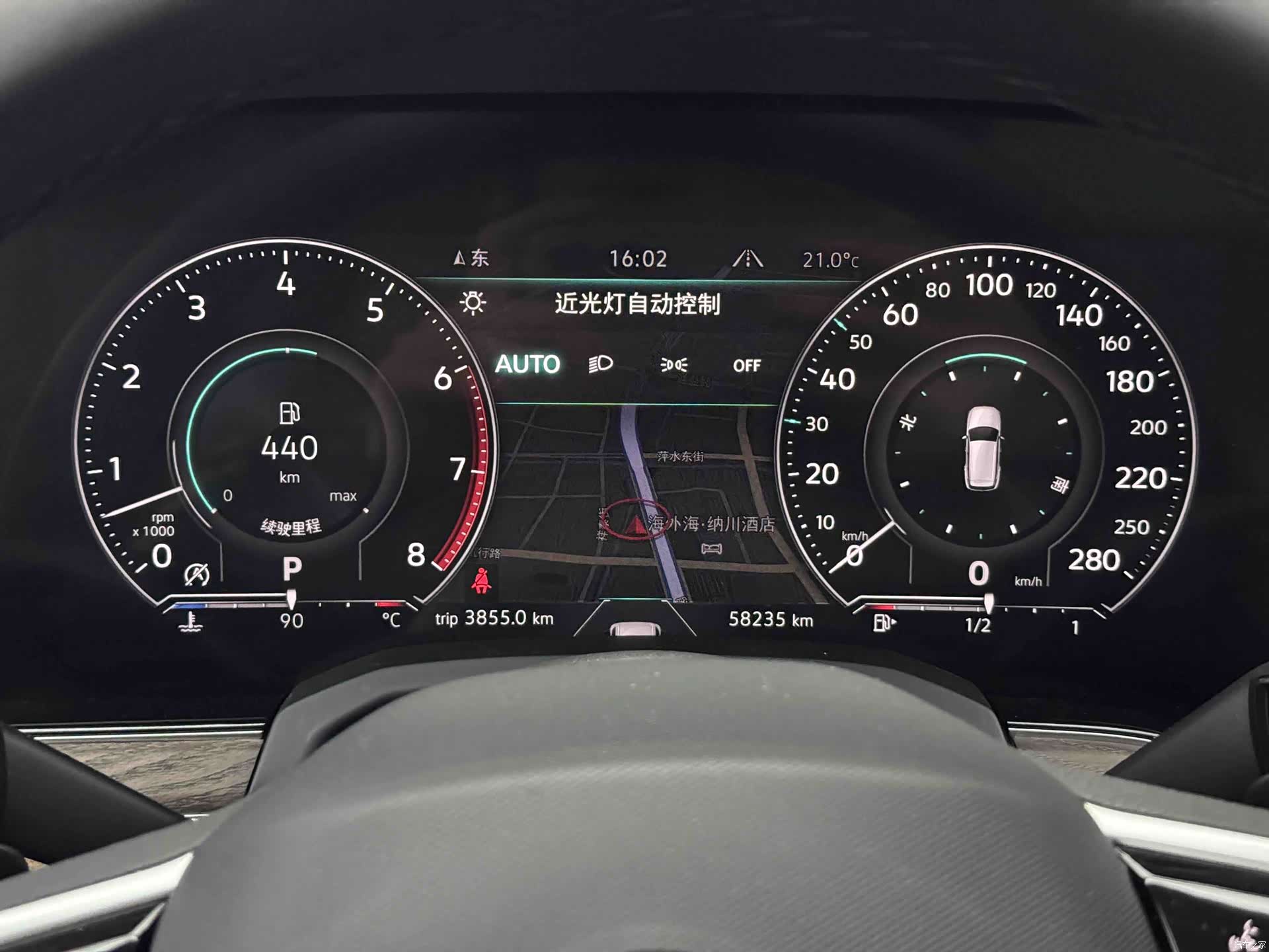 Volkswagen Touareg, 2021 11