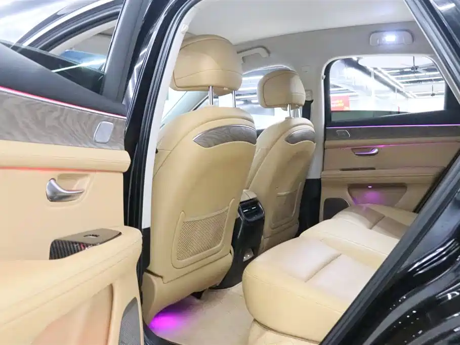 AITO Ask the world M5