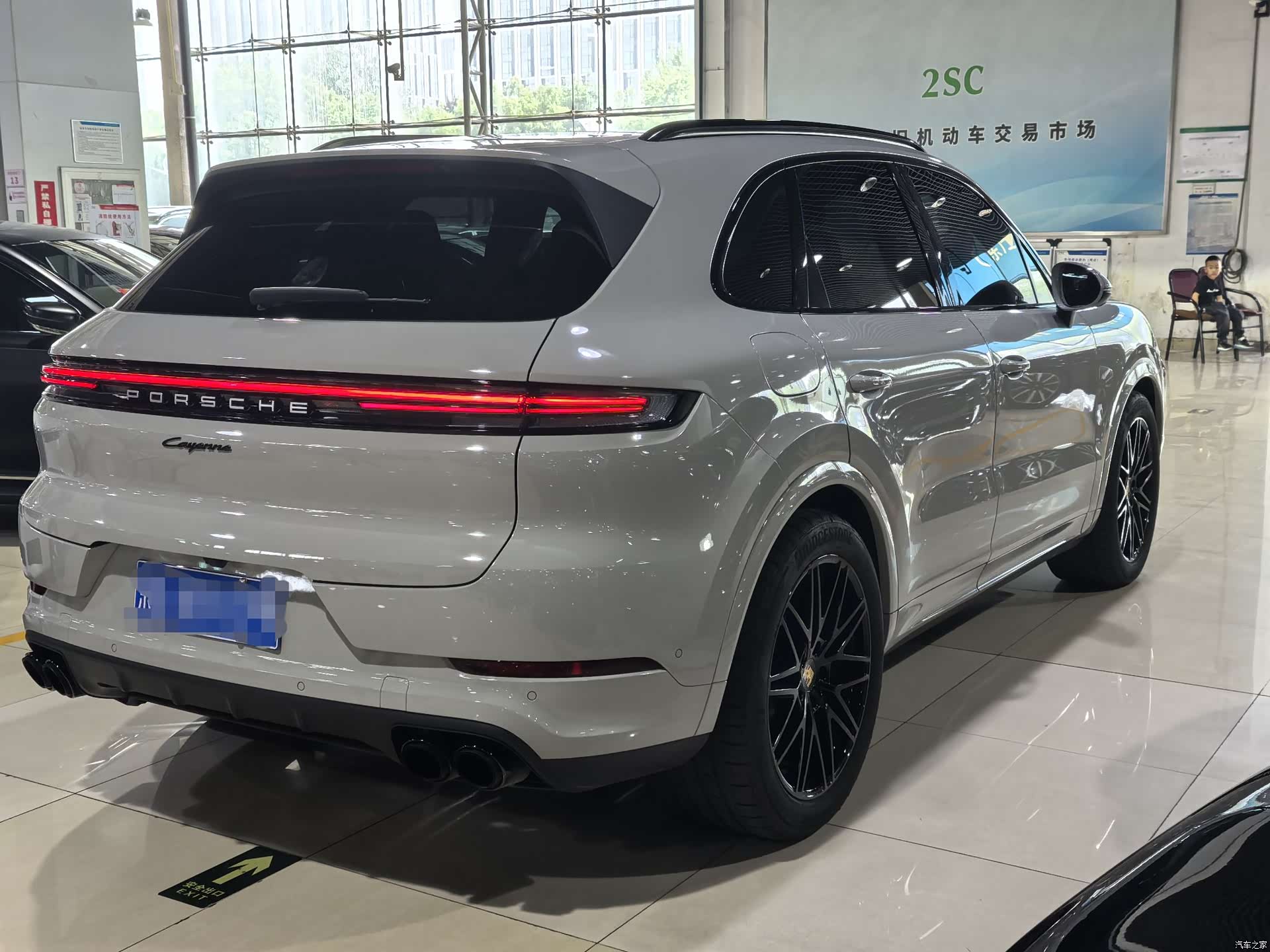 Porsche Cayenne, 2025 27