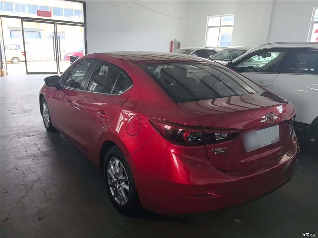 Mazda Mazda3, 2018 все фото