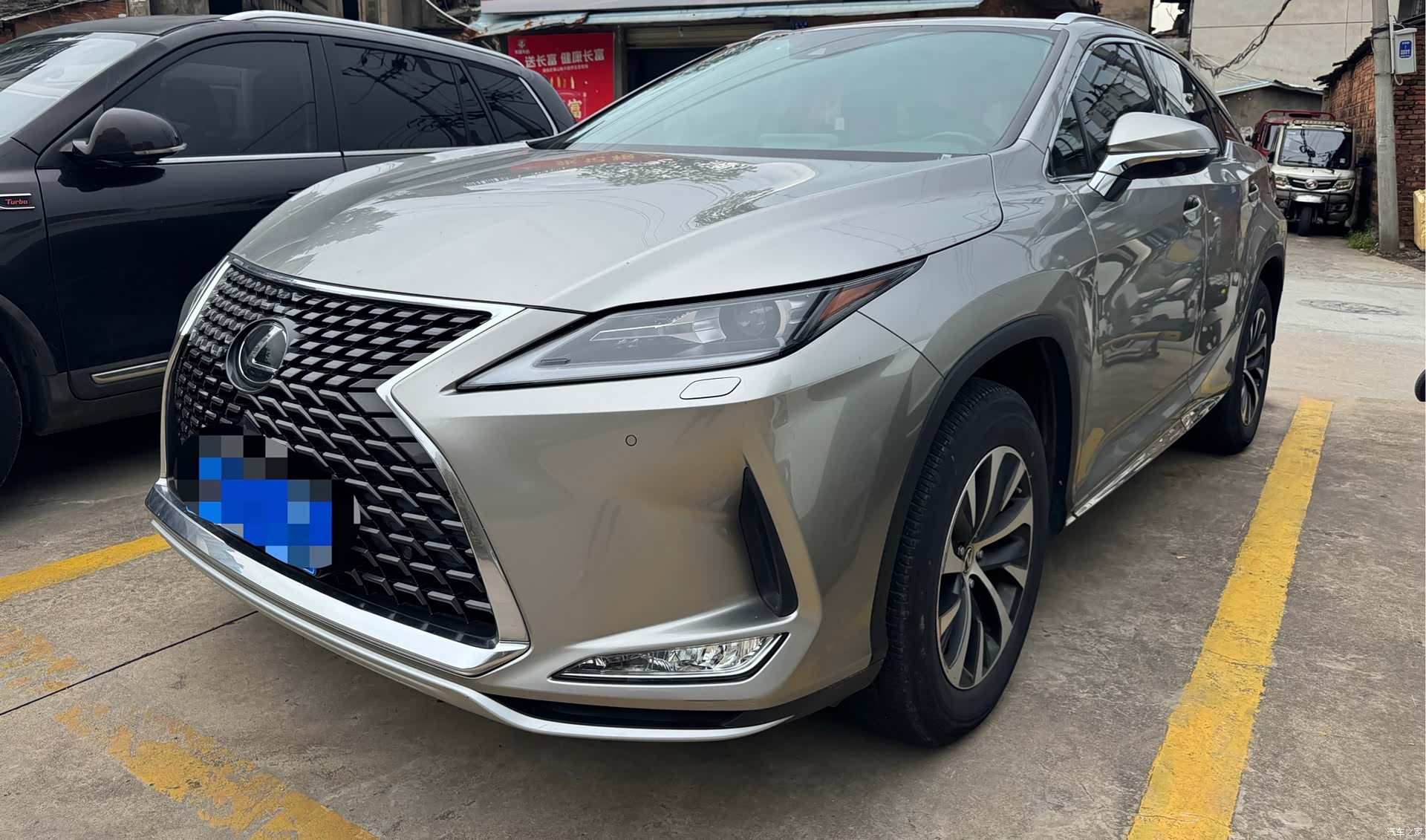Lexus RX, 2022 1