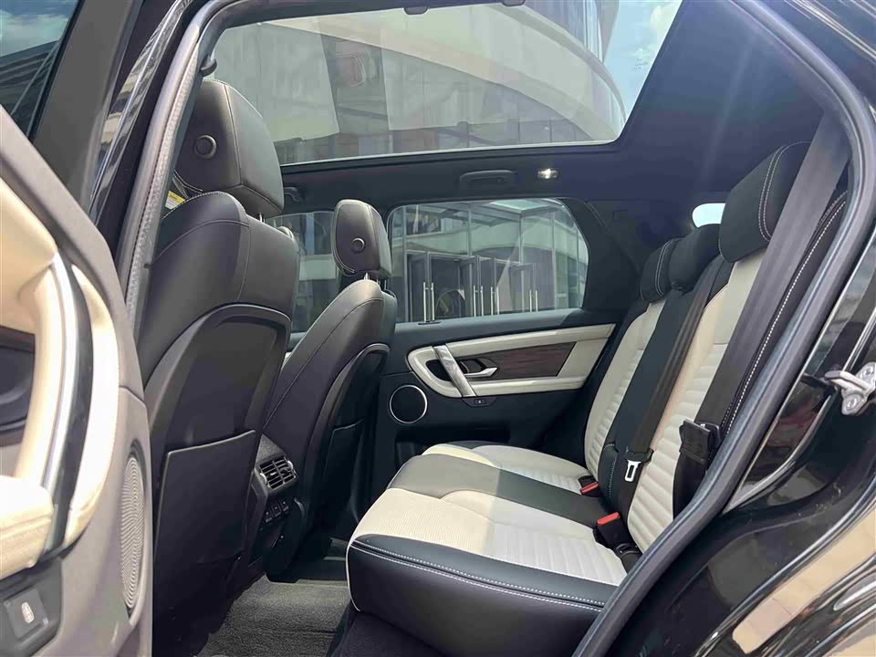 Land Rover Discover sports
