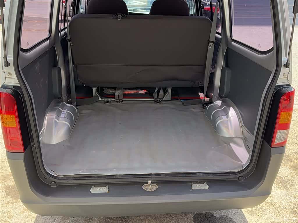 Wuling VI, 2022 14