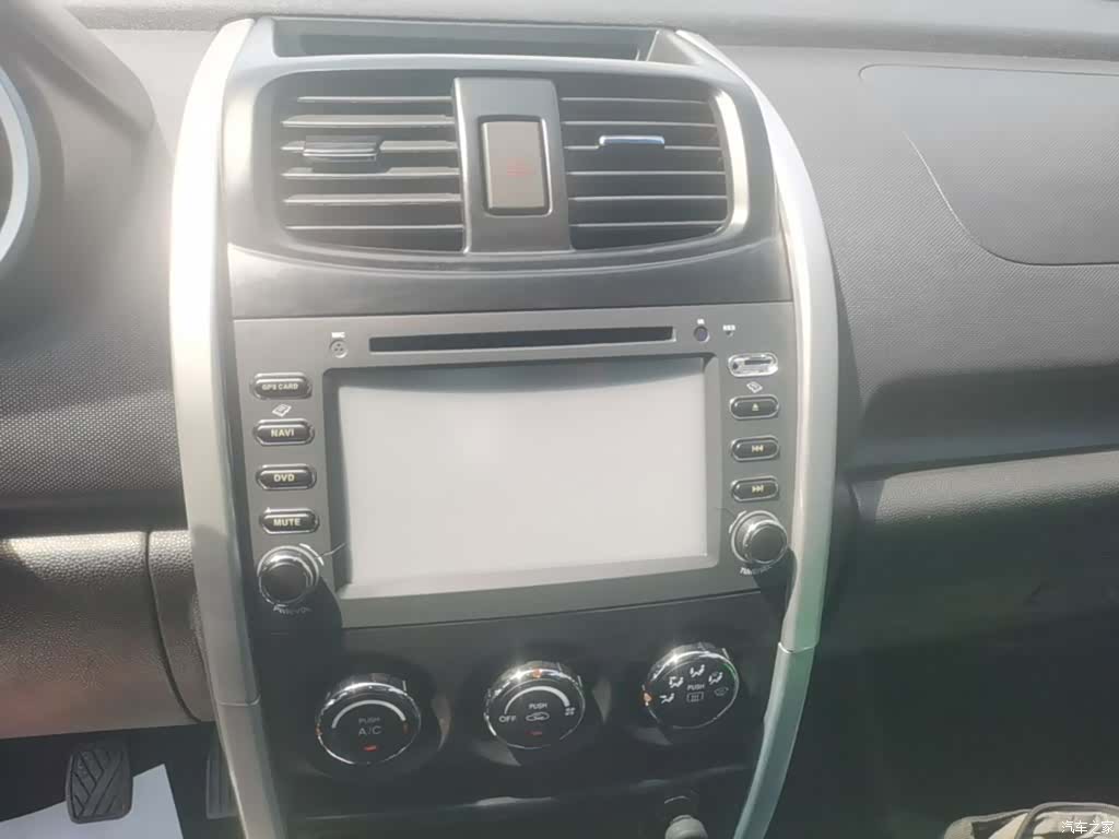 Changan CX20, 2015 13