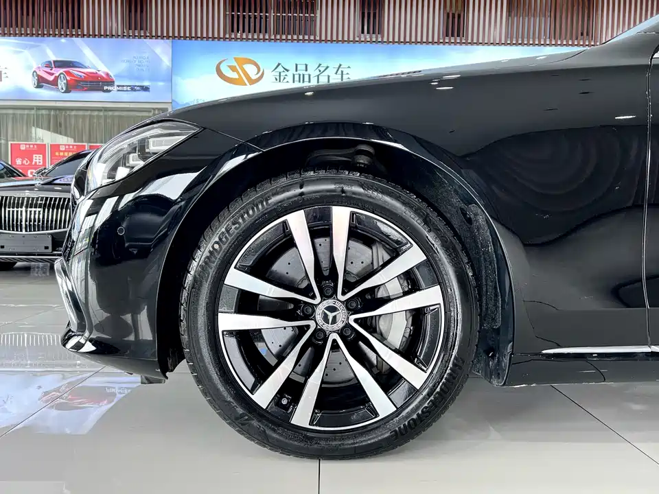 Mercedes-Benz S-class Mercedes-Benz S-class