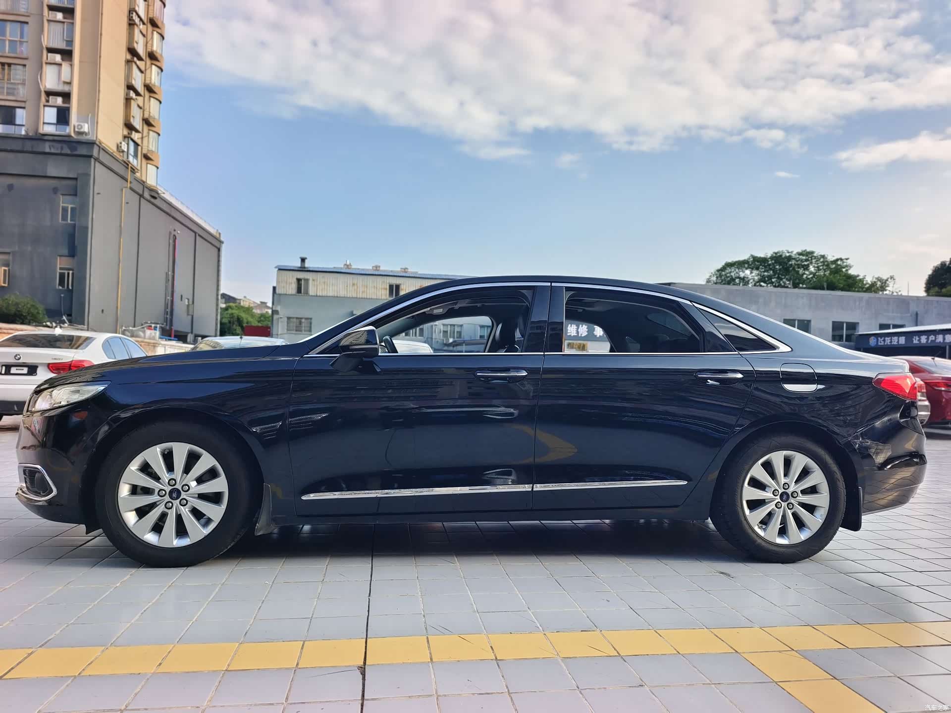 Ford Taurus, 2018 все фото