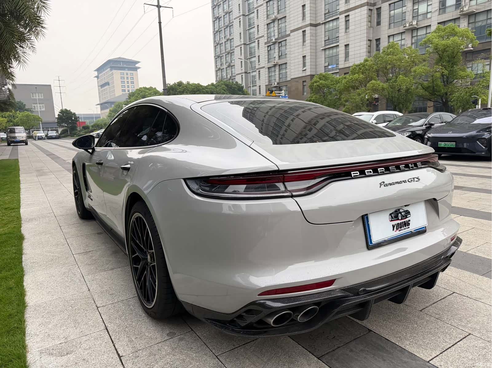 Porsche Panamera, 2023 7