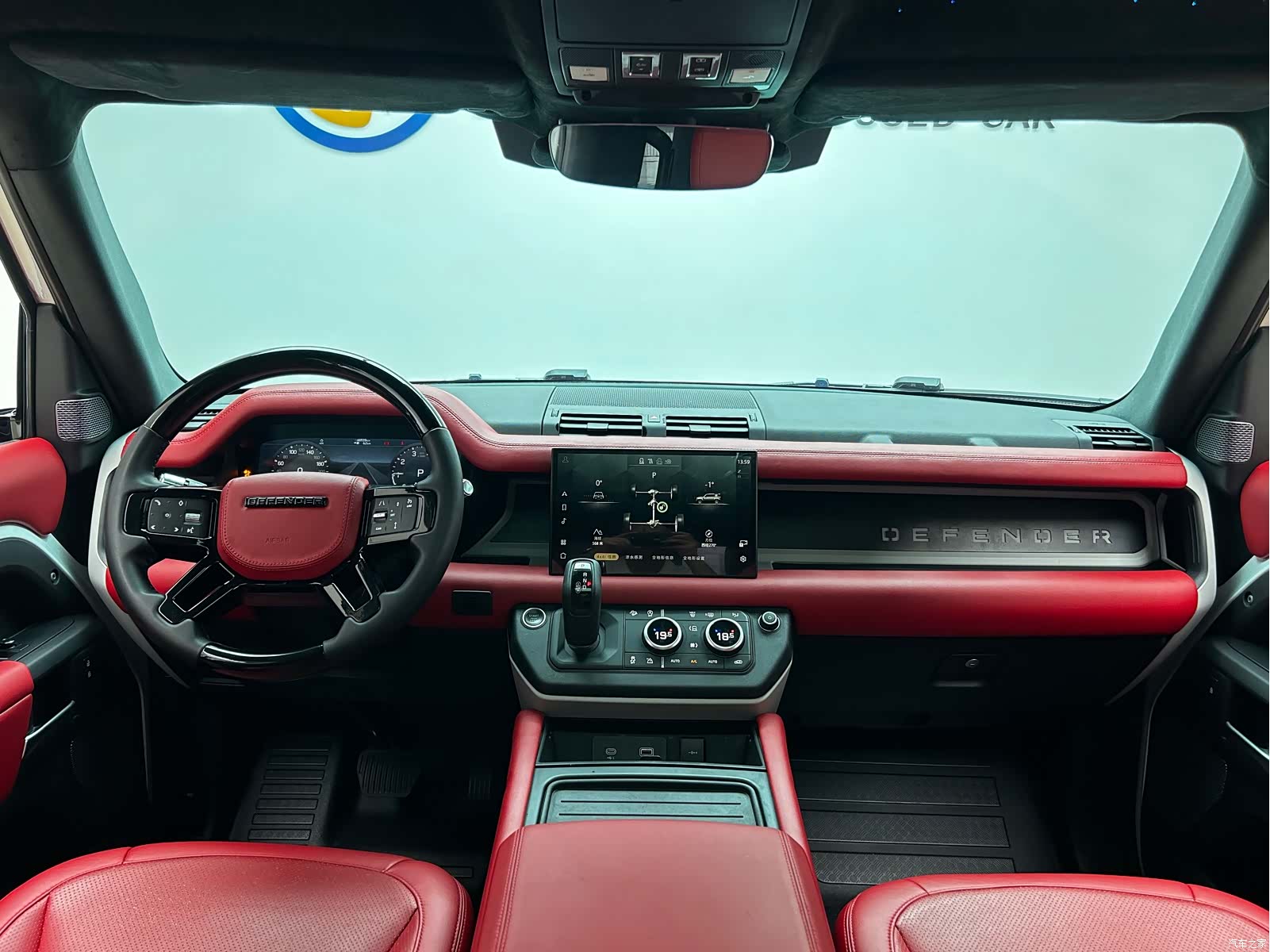 Land Rover Defender, 2022 13