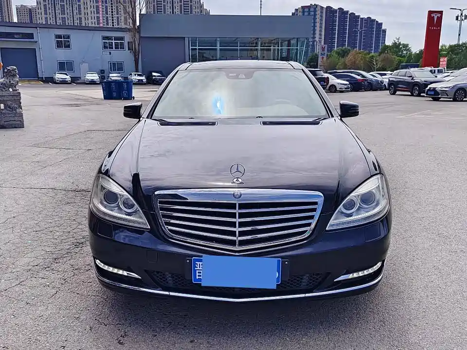 Mercedes-Benz S-class Mercedes-Benz S-class