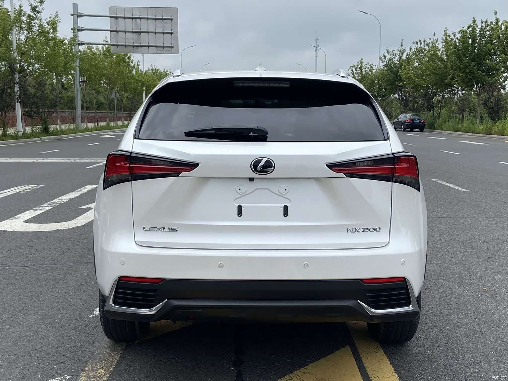 Lexus NX, 2020 12