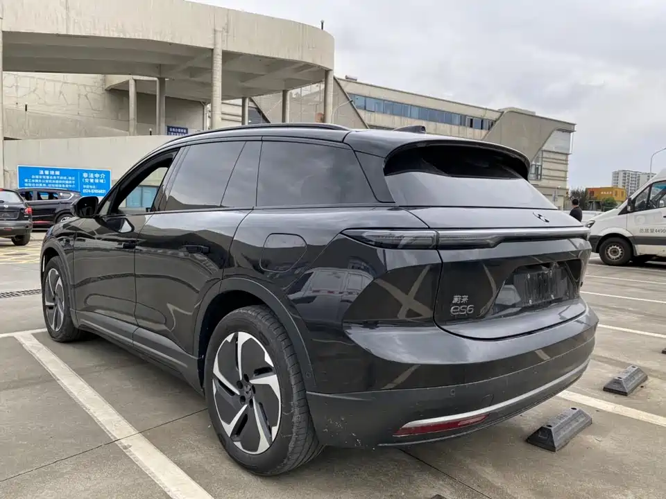 NIO ES6