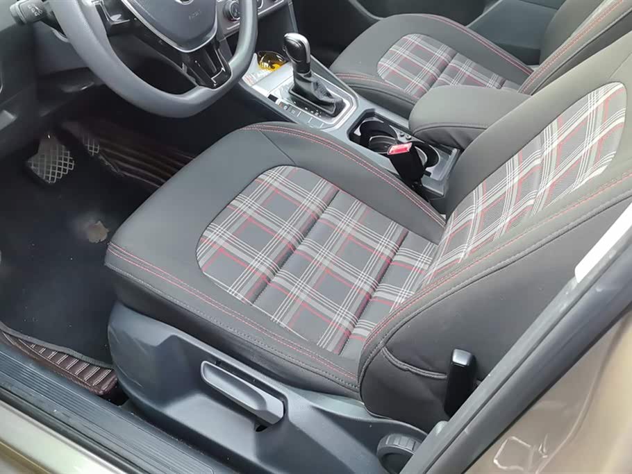 Volkswagen Golf*Jiayu