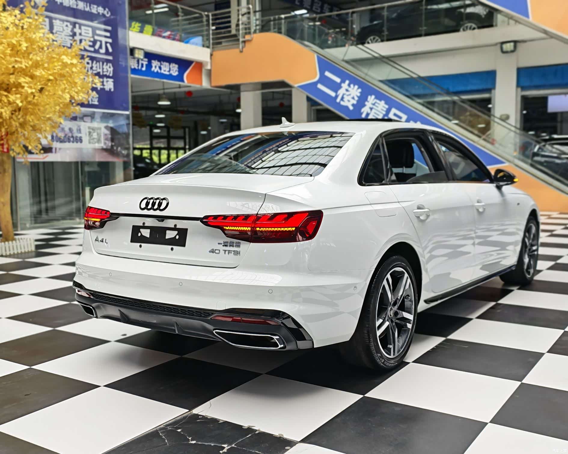 Audi A4L, 2022 4