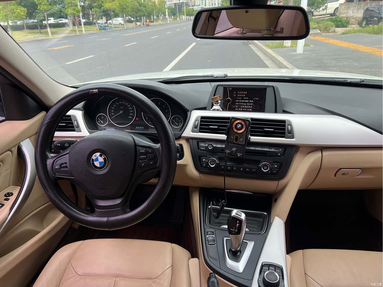 BMW 3 Series, 2014 11