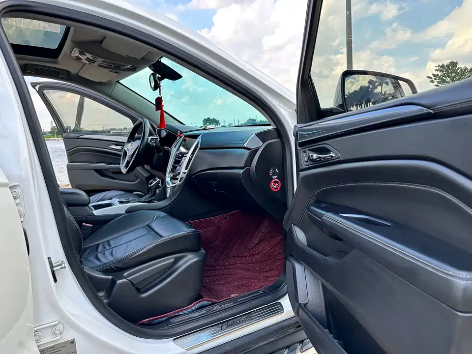 Cadillac SRX