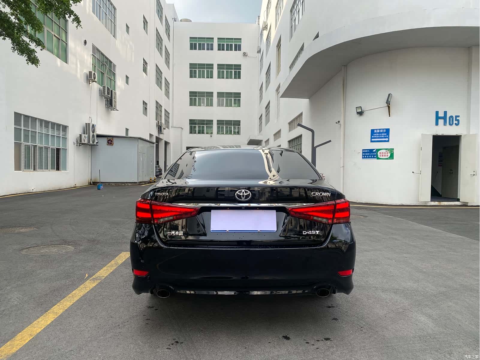 Toyota Crown, 2018 6