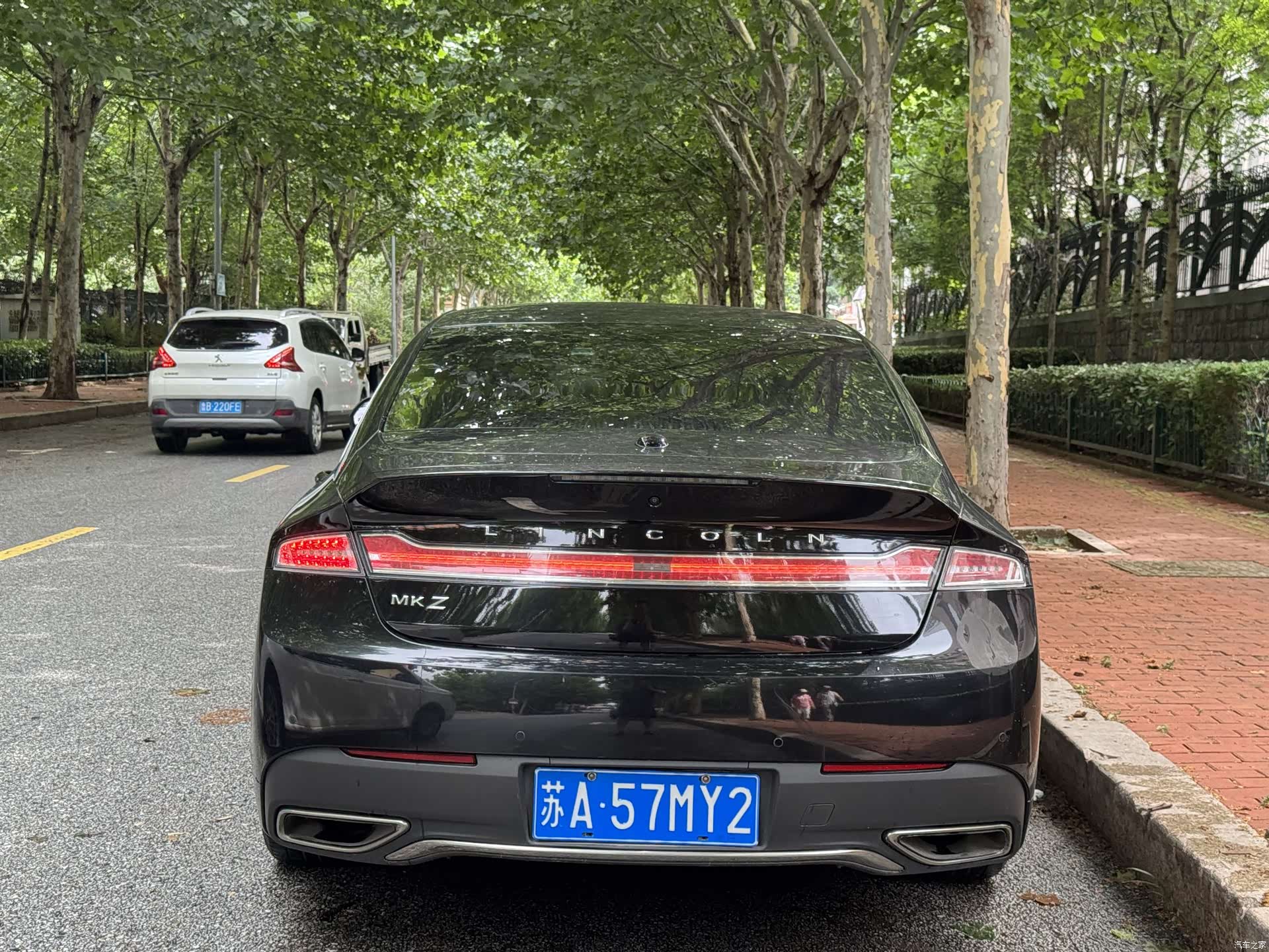 Lincoln MKZ, 2020 8