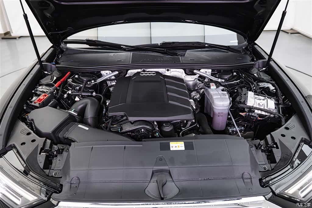 Audi A6L, 2022 8