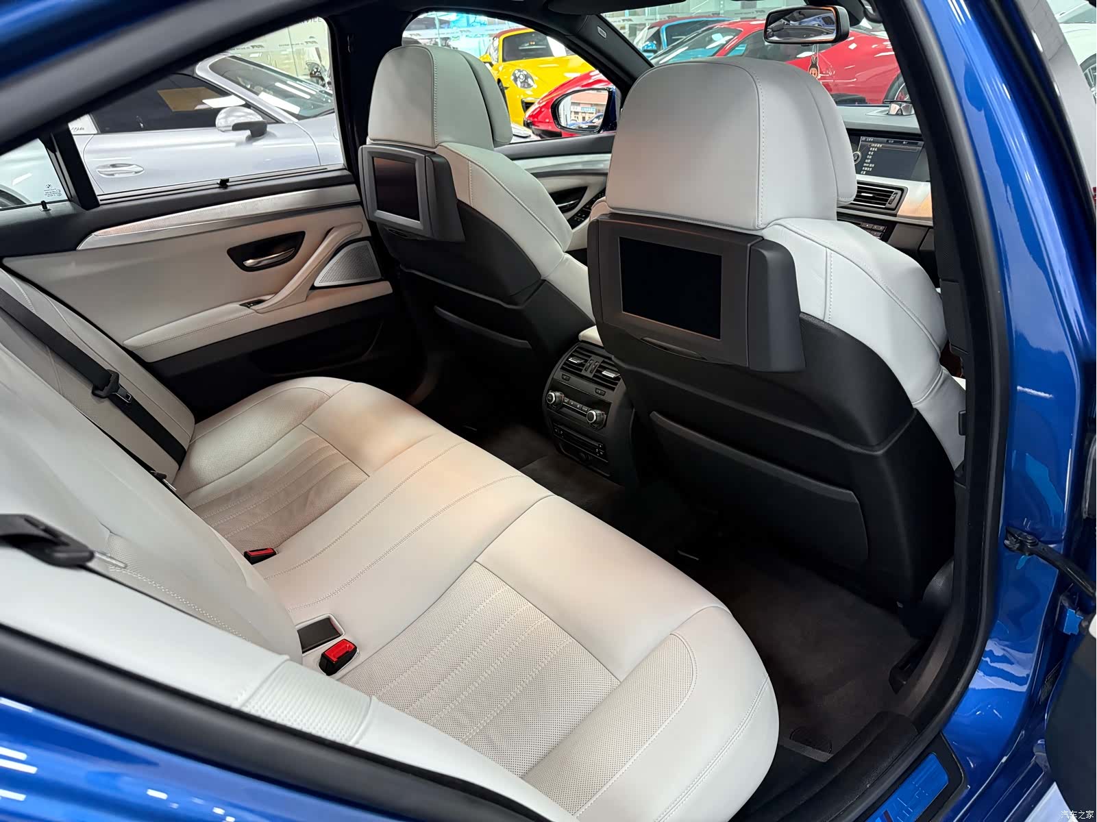 BMW M5, 2012 28