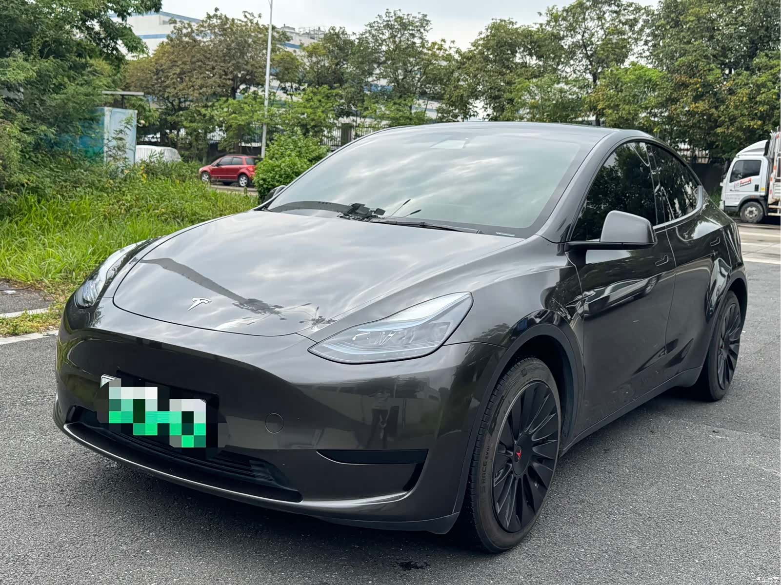 Tesla Model Y, 2023 1