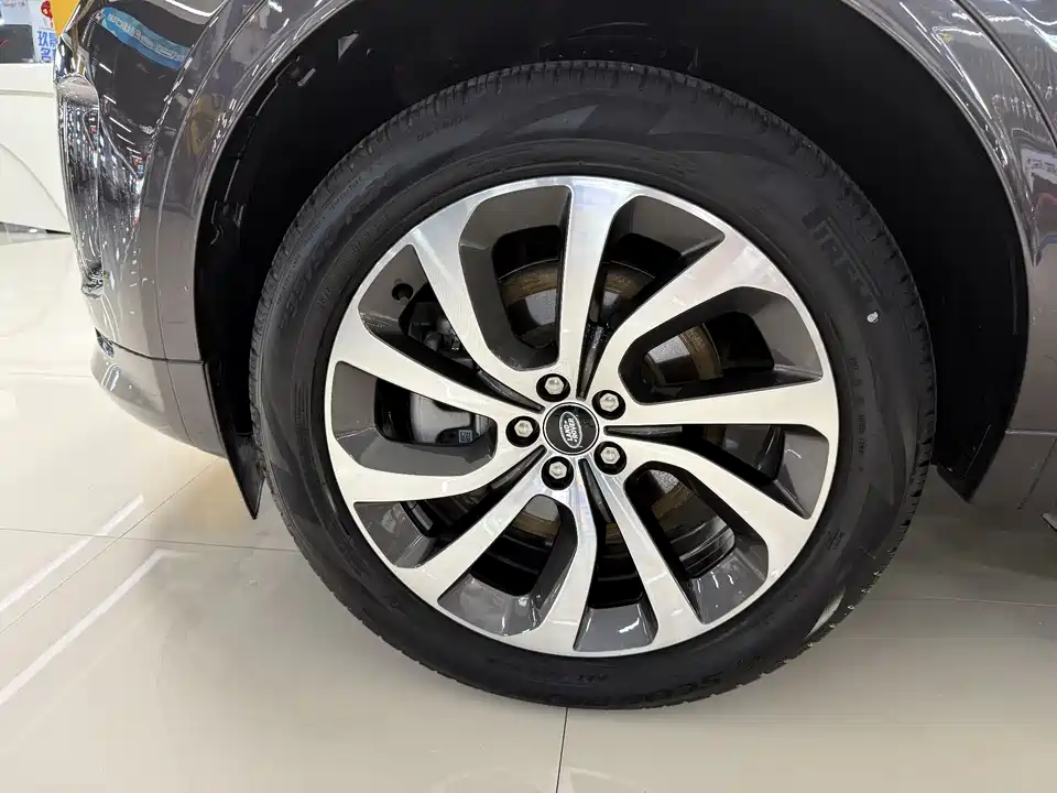 Land Rover Discover sports