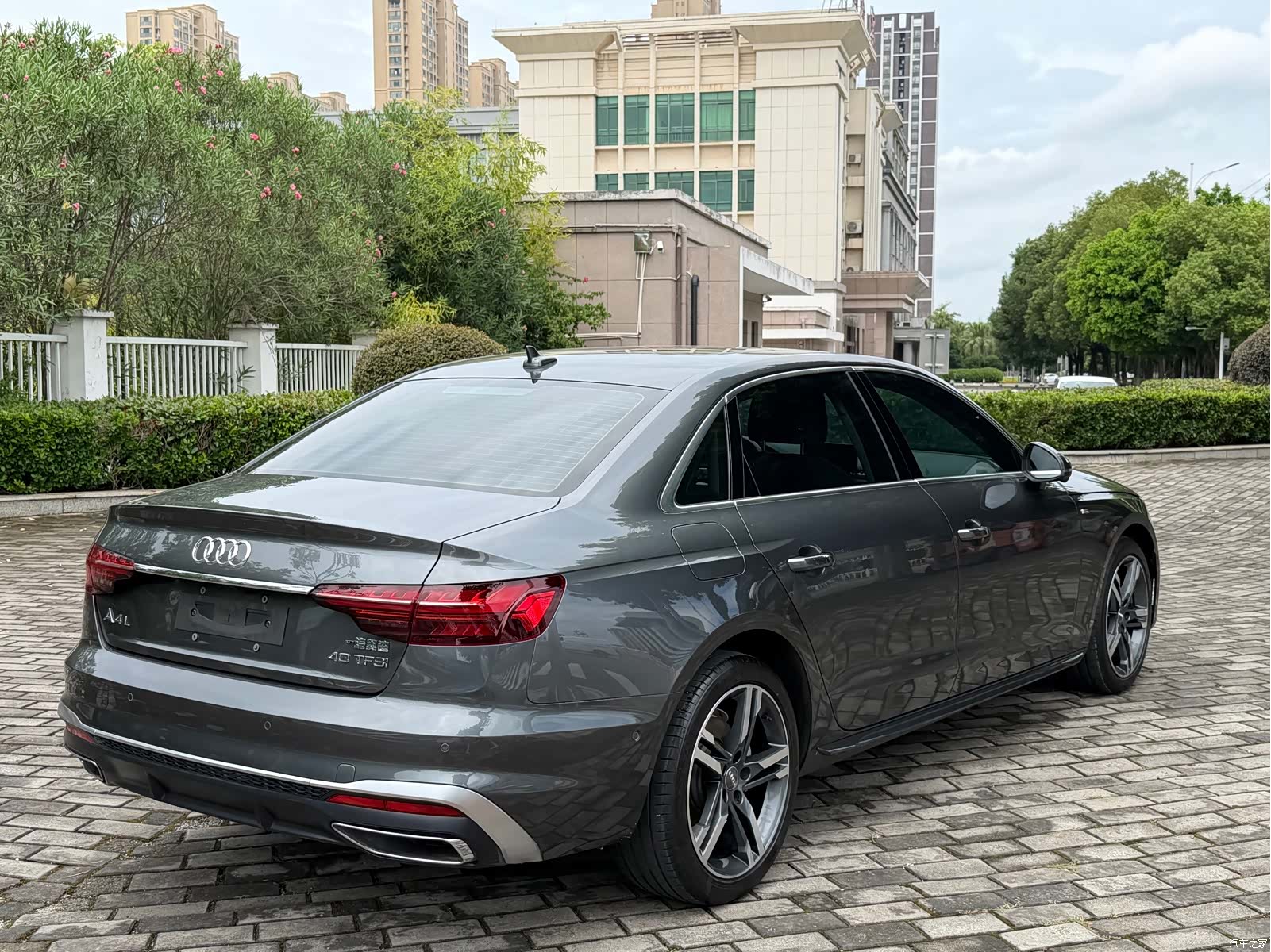 Audi A4L, 2021 13