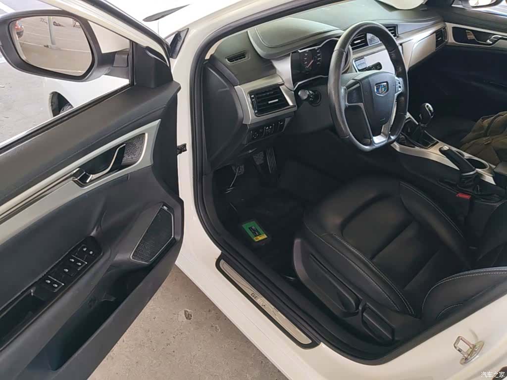 Geely Emgrand, 2016 16