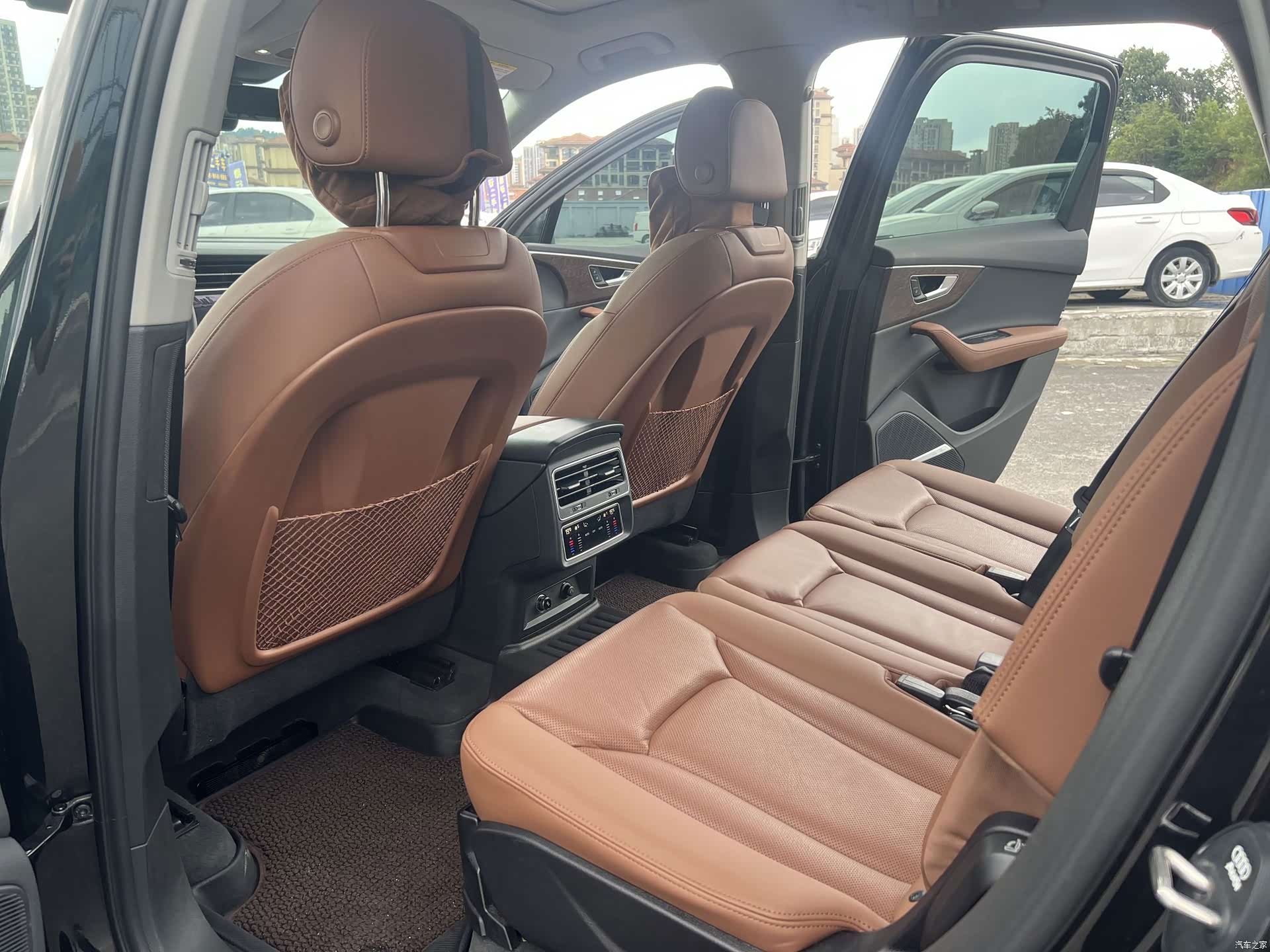 Audi Q7, 2023 6