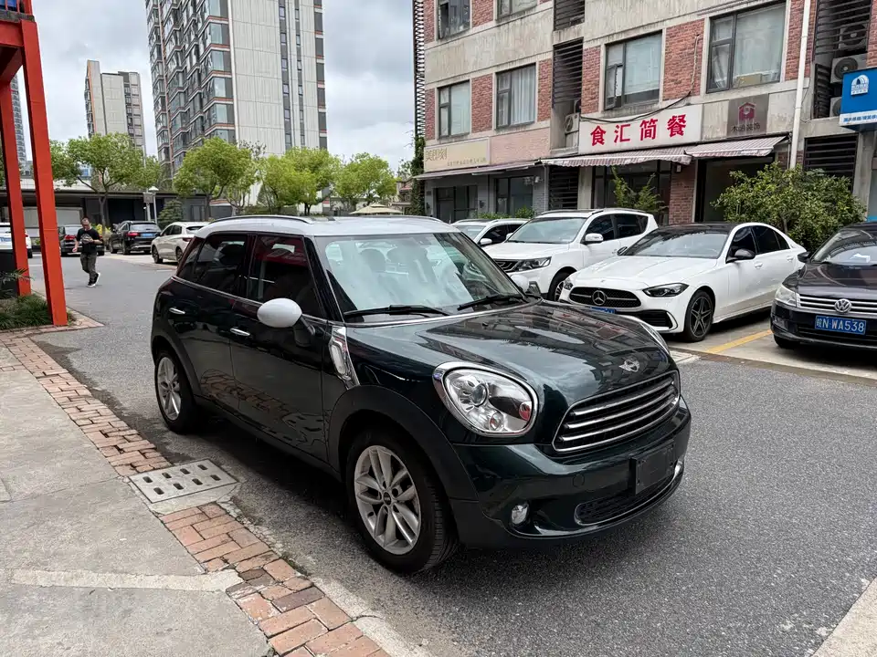 MINI COUNTRYMAN