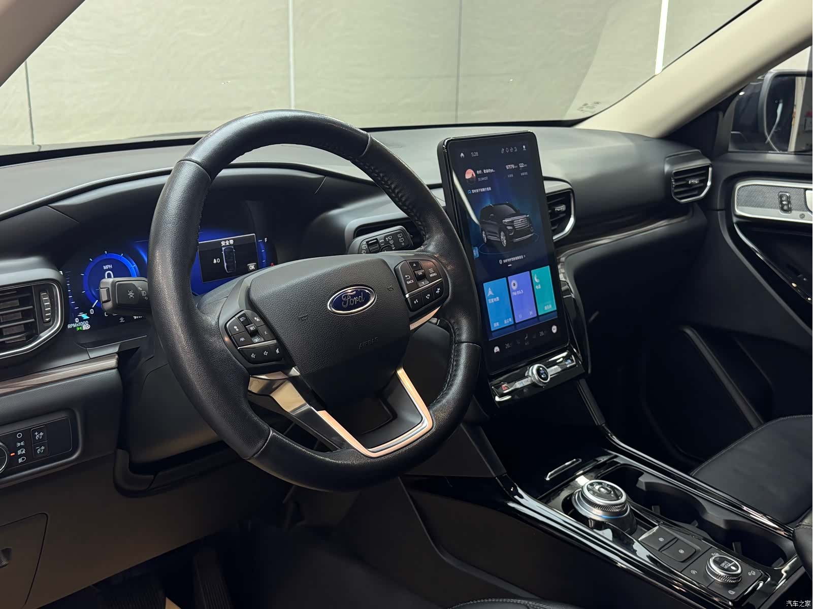 Ford Explorer, 2020 18
