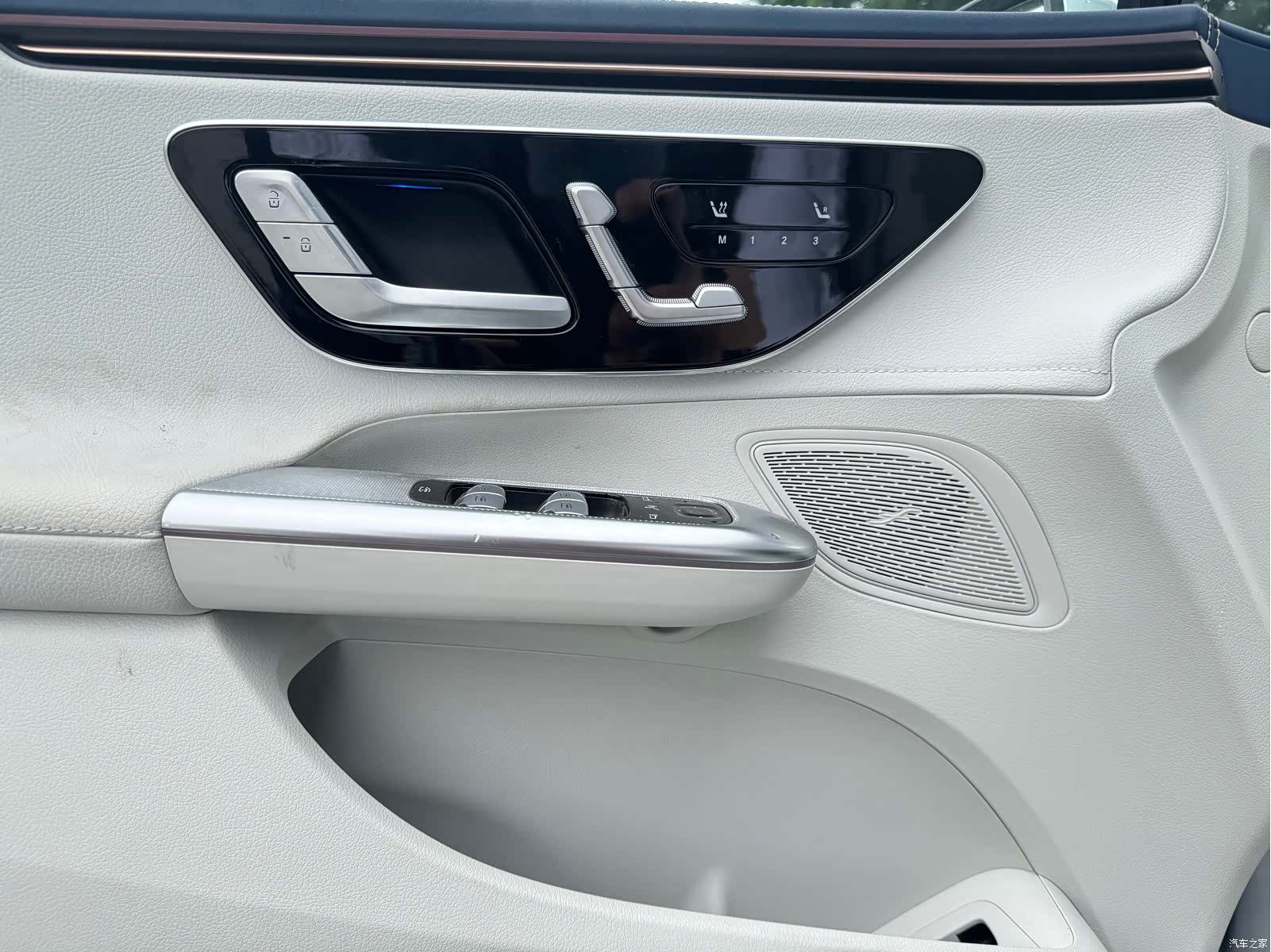 Mercedes-Benz EQE, 2025 8