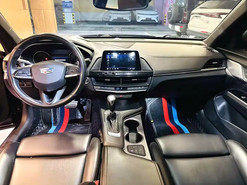 Cadillac CT4