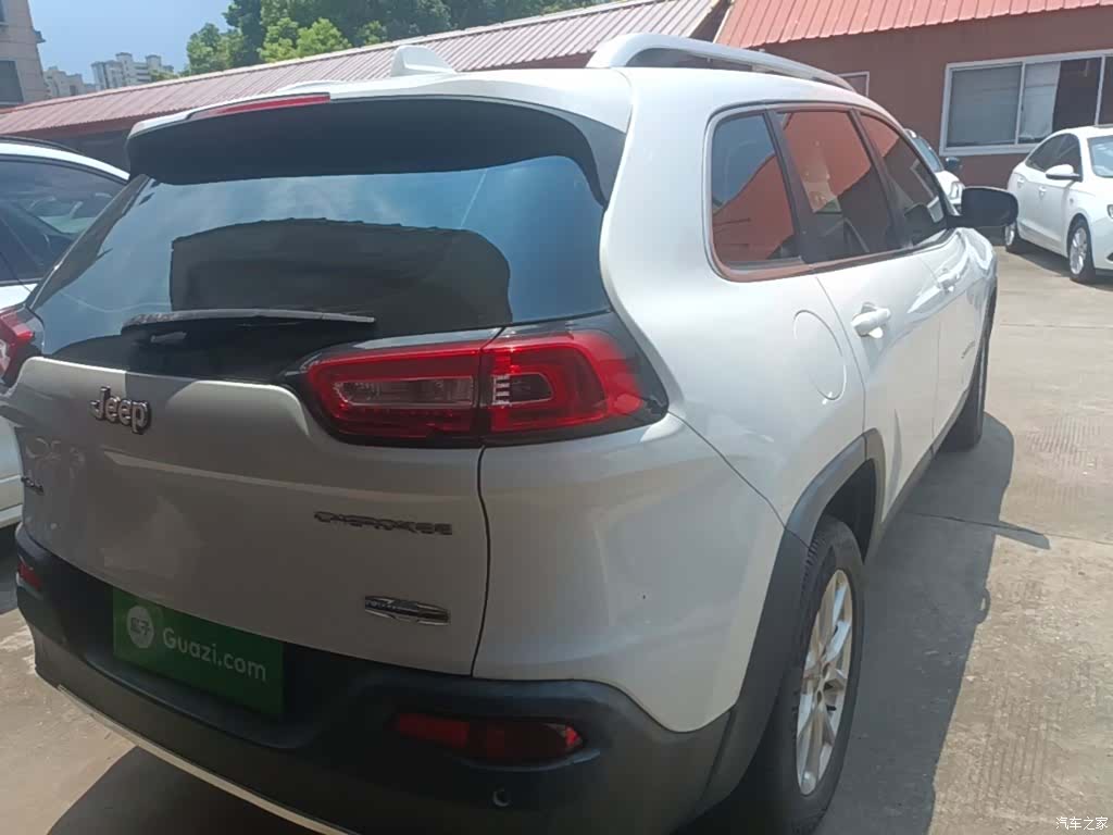 Jeep Cherokee, 2016 7