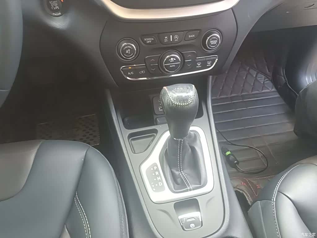 Jeep Cherokee, 2016 14