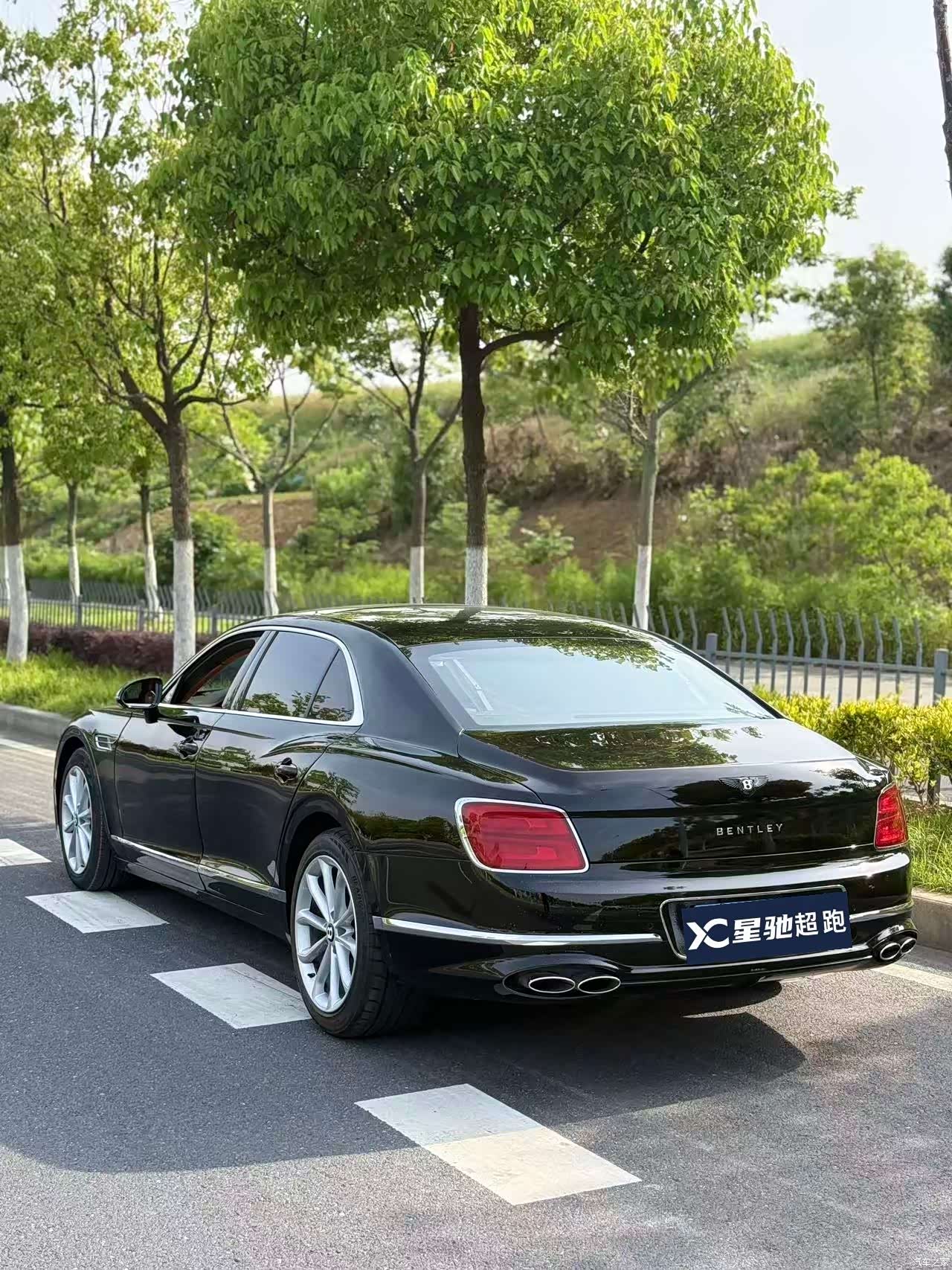 Bentley Flying Spur, 2021 все фото