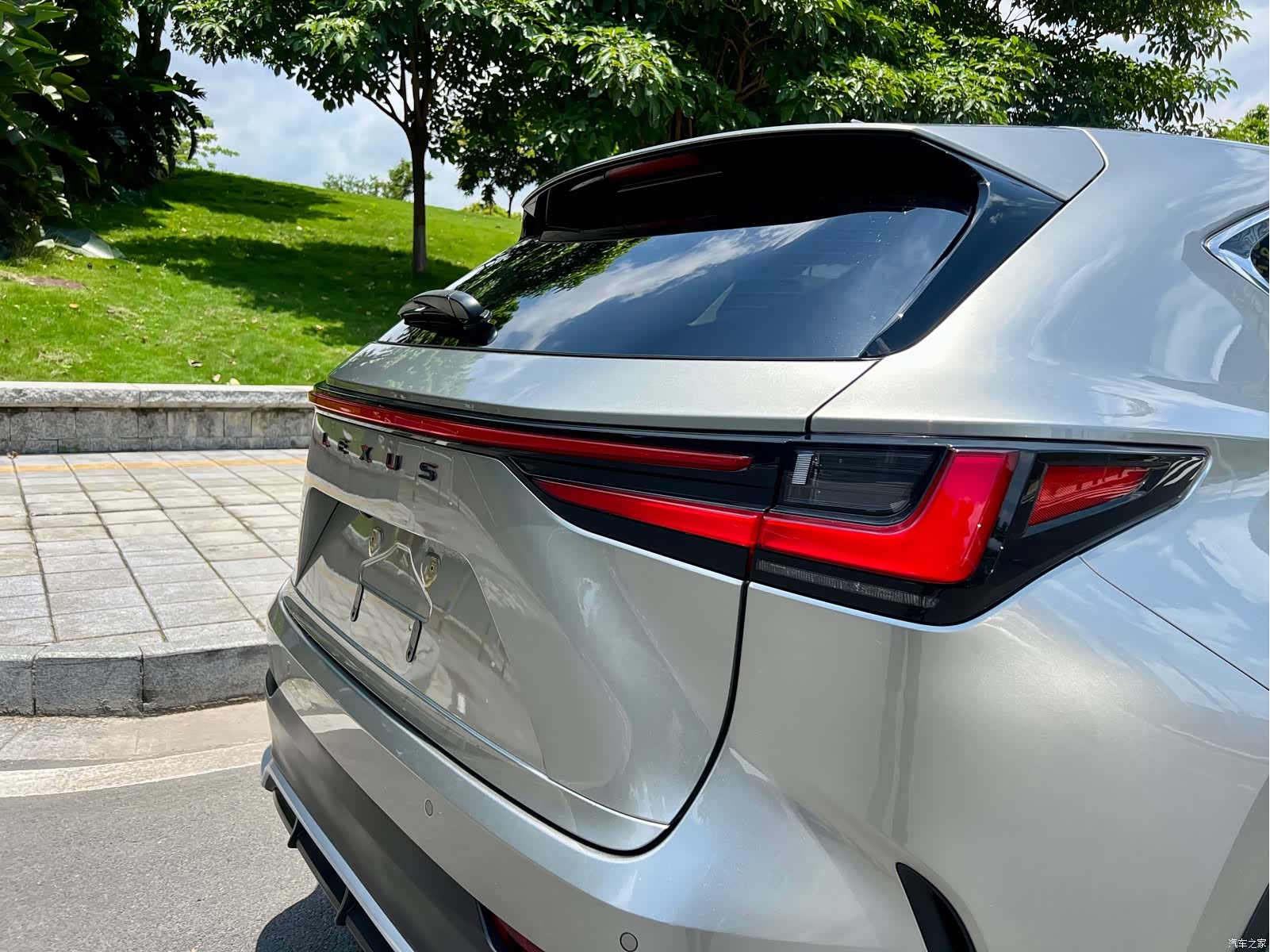 Lexus NX, 2022 25