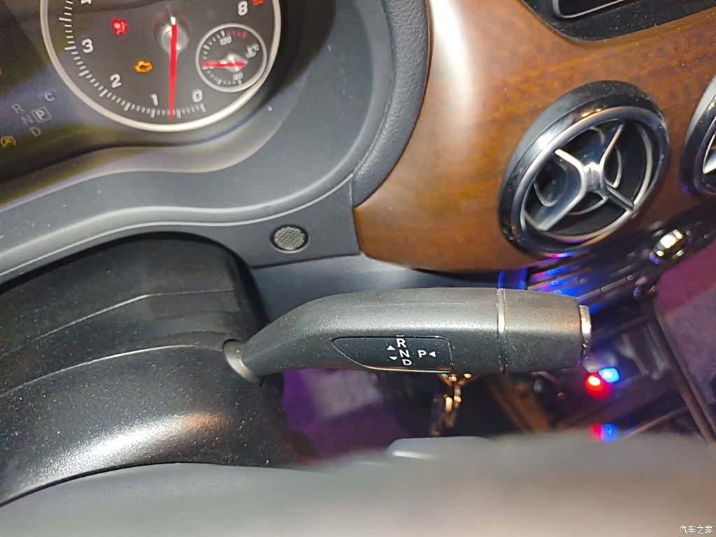 Mercedes-Benz B-Class, 2017 15