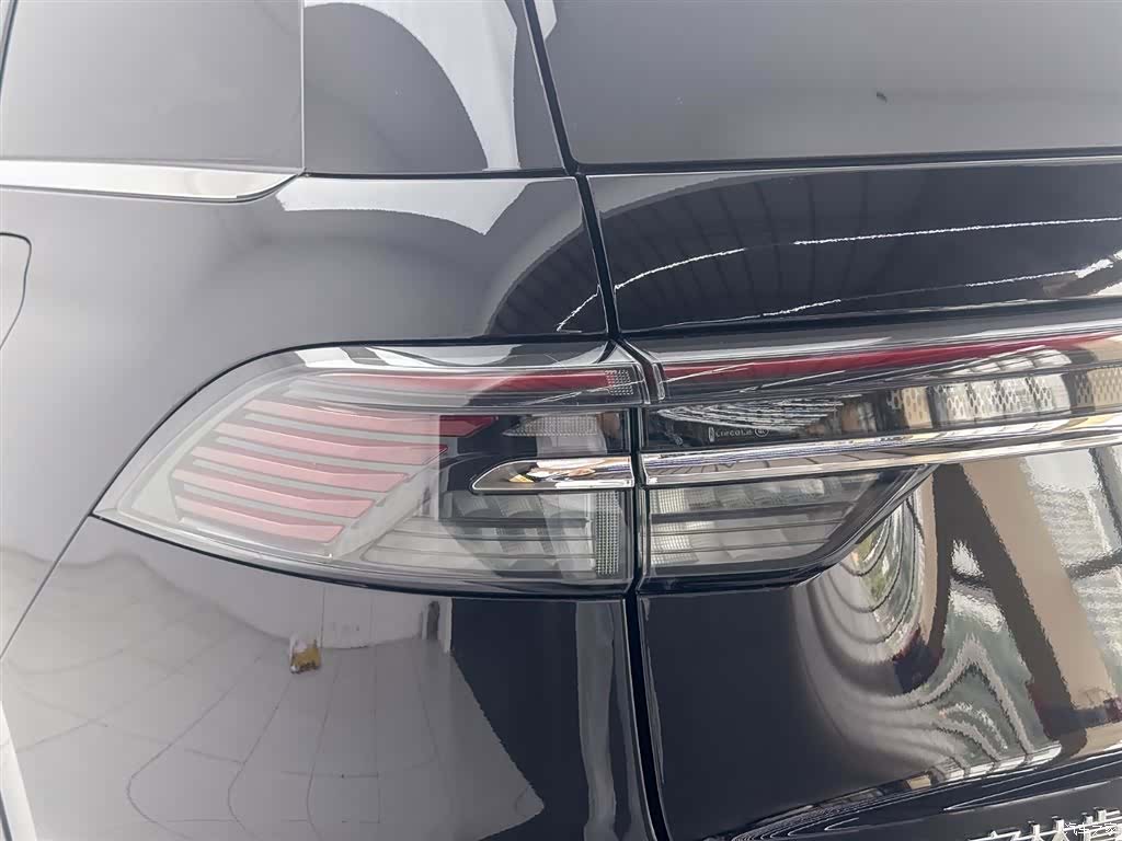 Lincoln Aviator, 2024 10