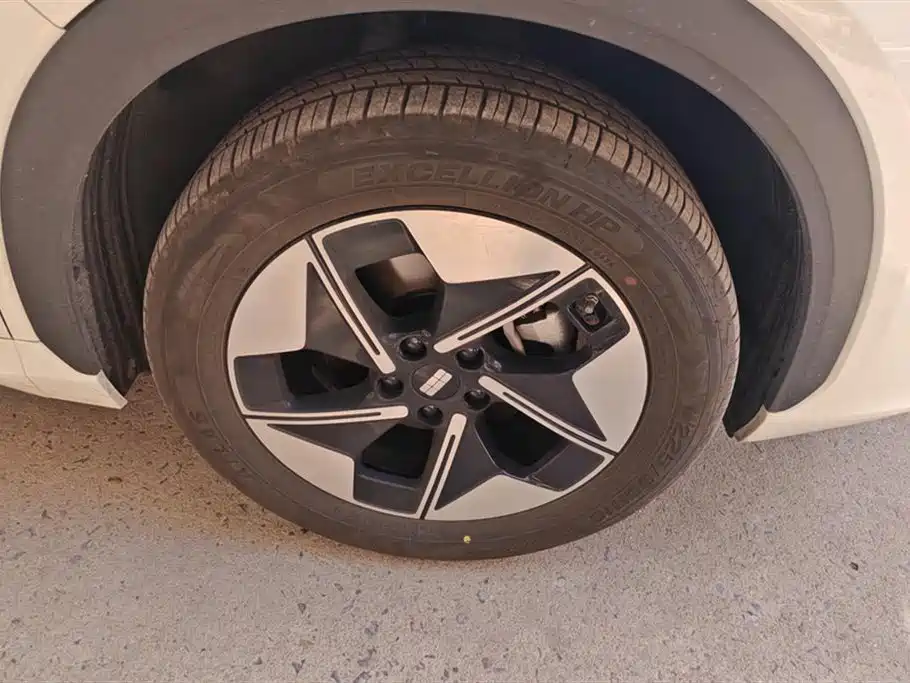 Geely Galaxy Galaxy E5