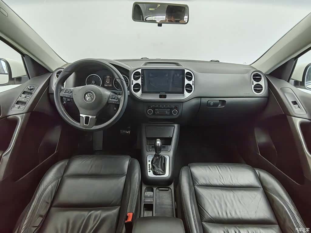 Volkswagen Tiguan, 2012 все фото