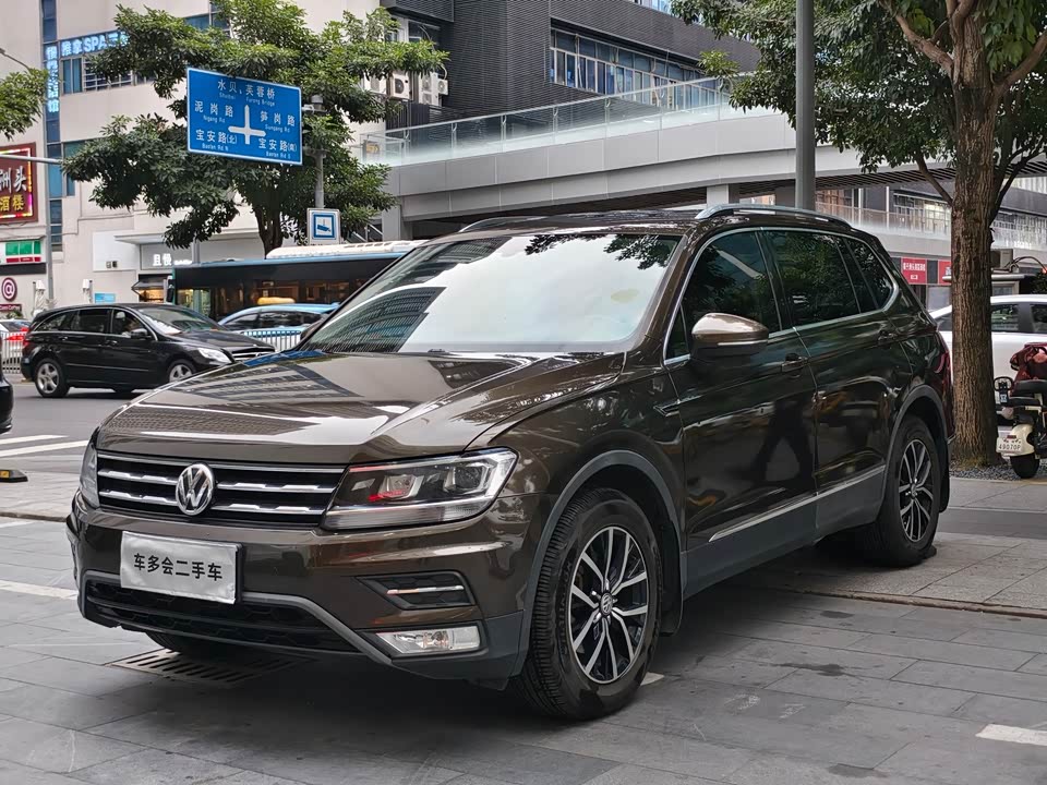 Volkswagen Tiguan L