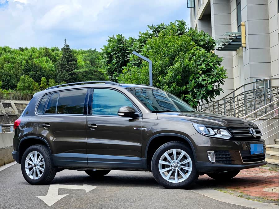 Volkswagen Tiguan 2016, фото 2