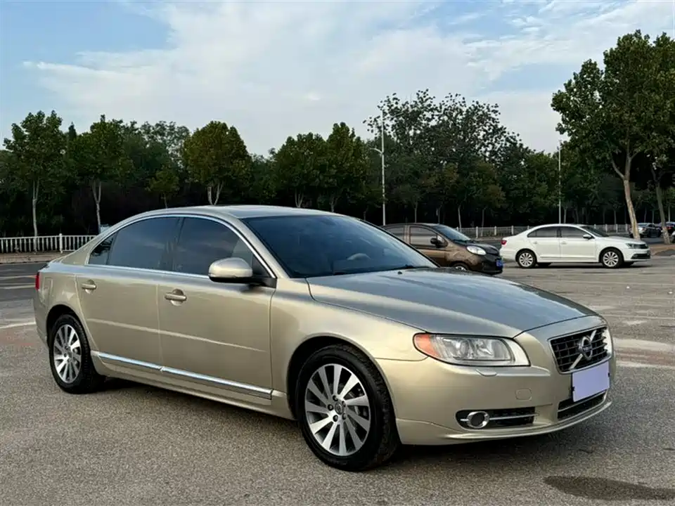 Volvo S80L