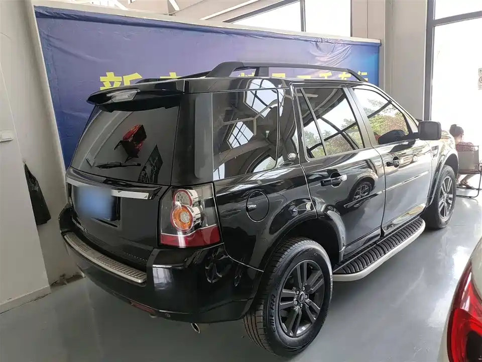 Land Rover Freelander 2