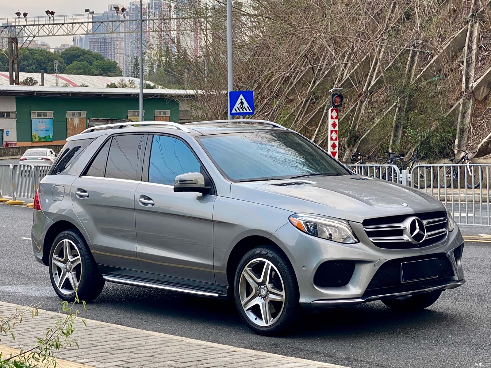 Mercedes-Benz GLE, 2017 3