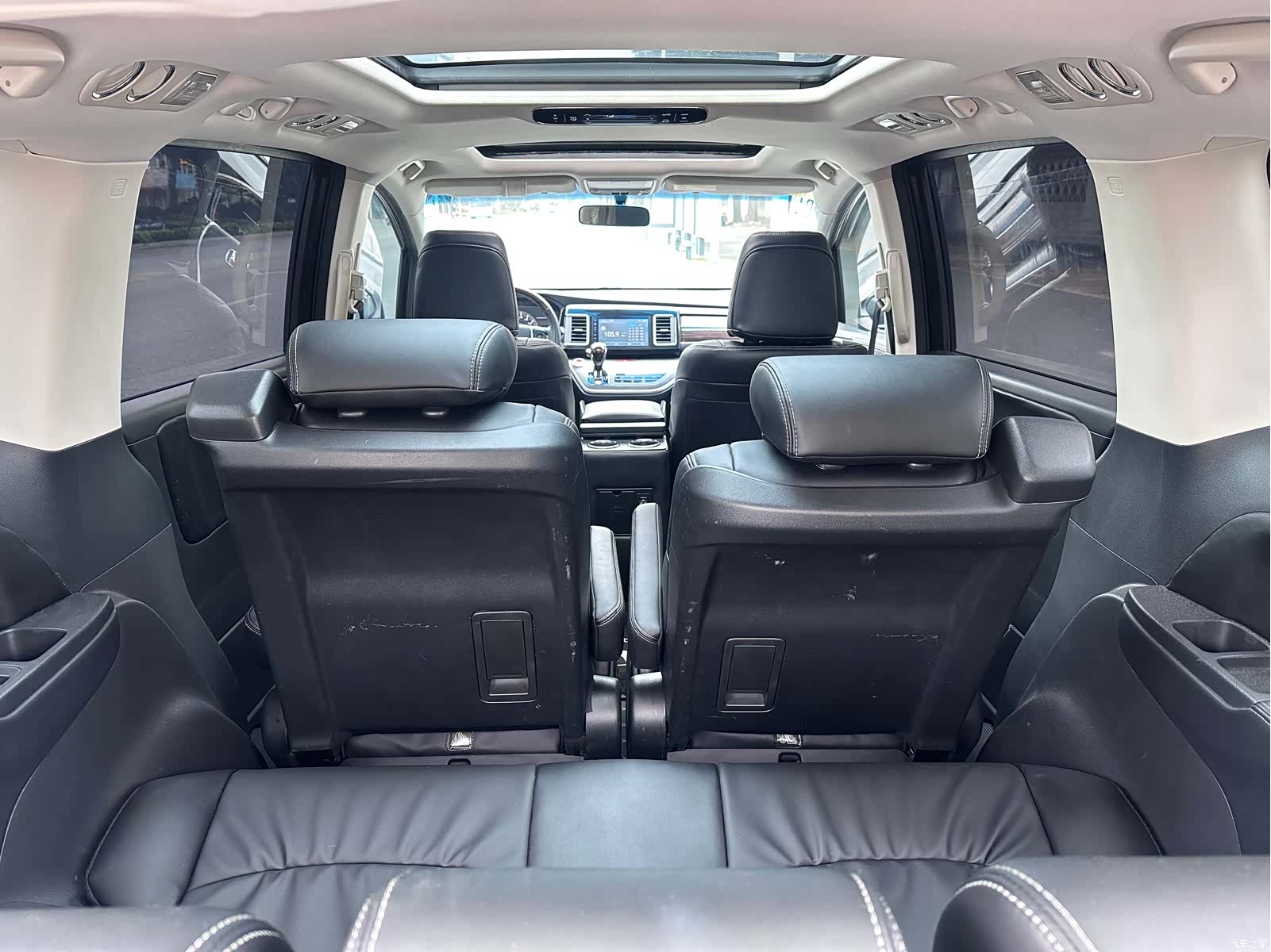 Honda Elysion, 2019 9